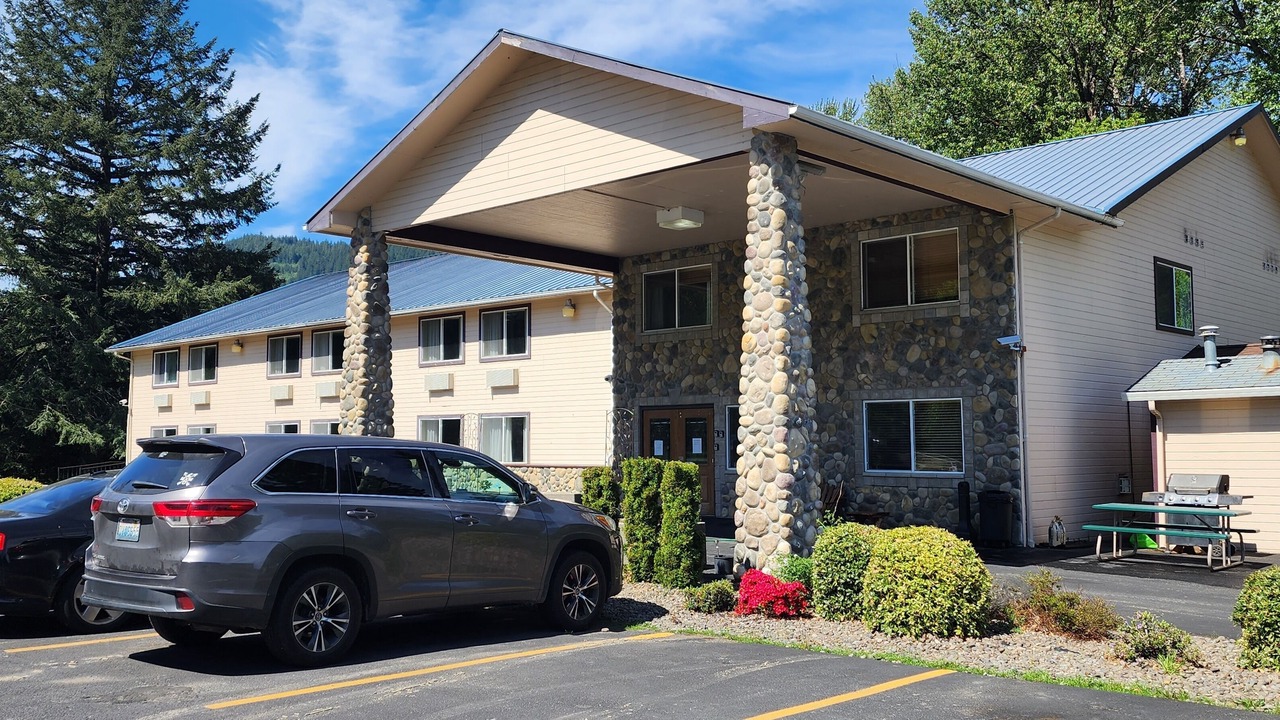 Photo of Outdoor in Packwood