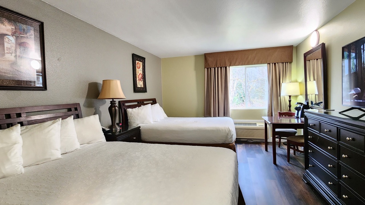 Photo of Others in Packwood