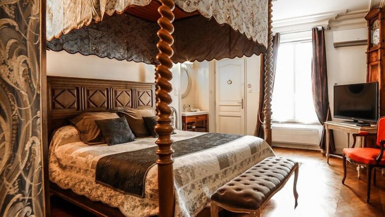 Photo of Bedroom in Old Town