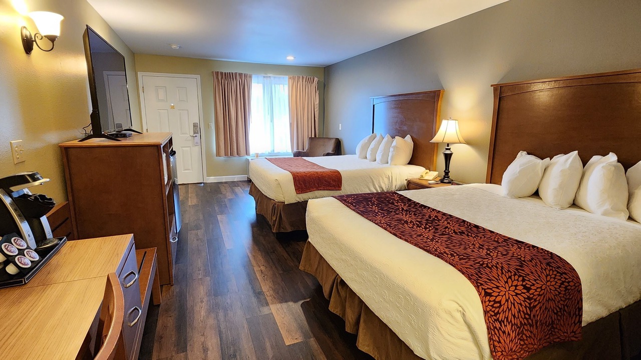 Photo of Bedroom in Eatonville