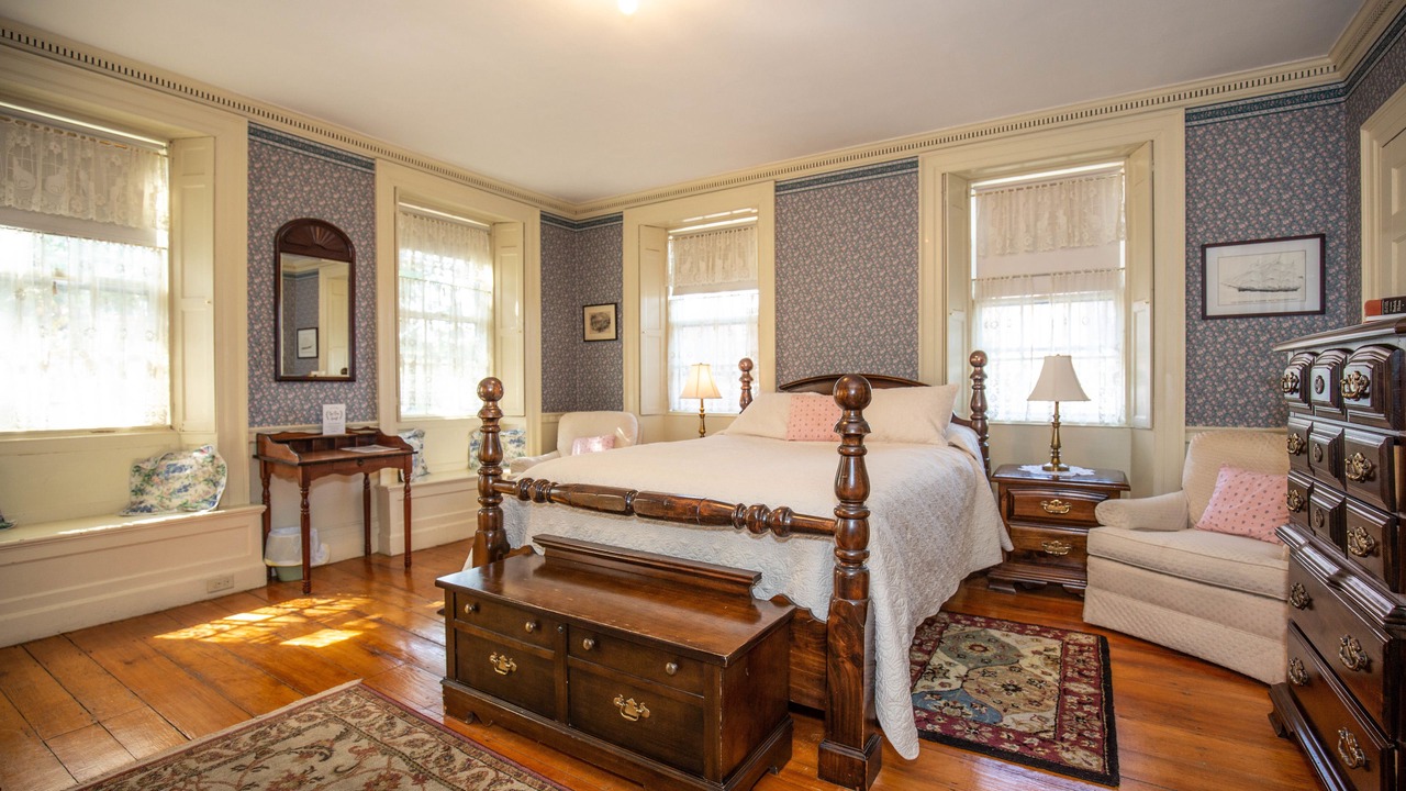 Photo of Bedroom in Newburyport