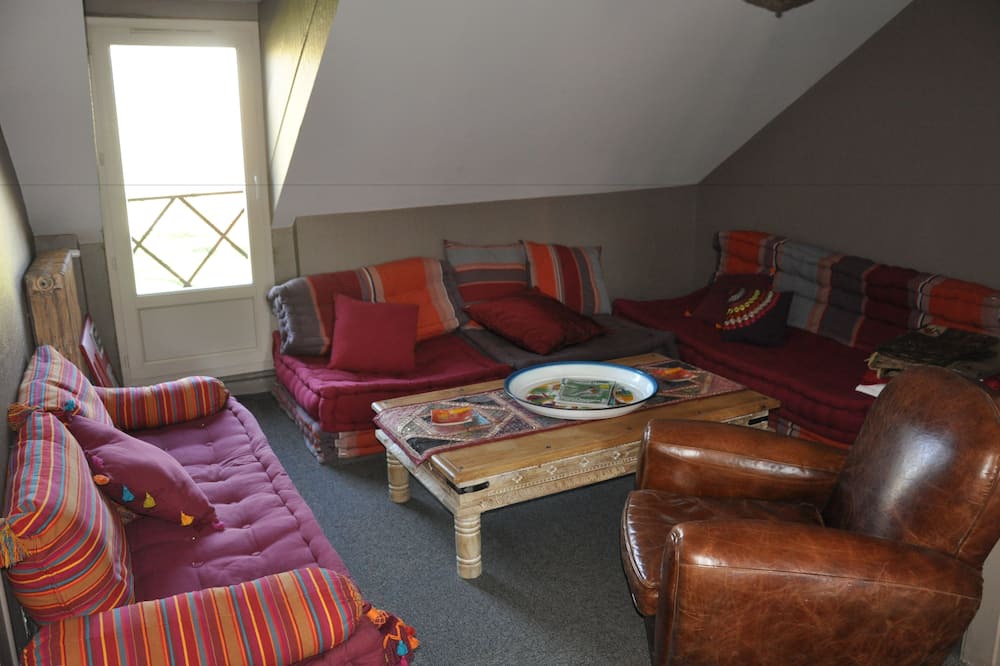 Photo of Livingroom in Nouan-le-Fuzelier