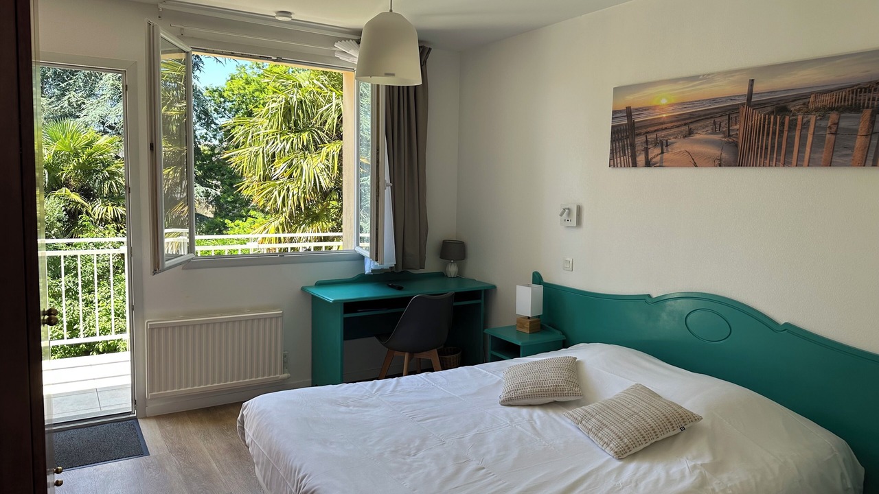 Photo of Bedroom in Quettehou