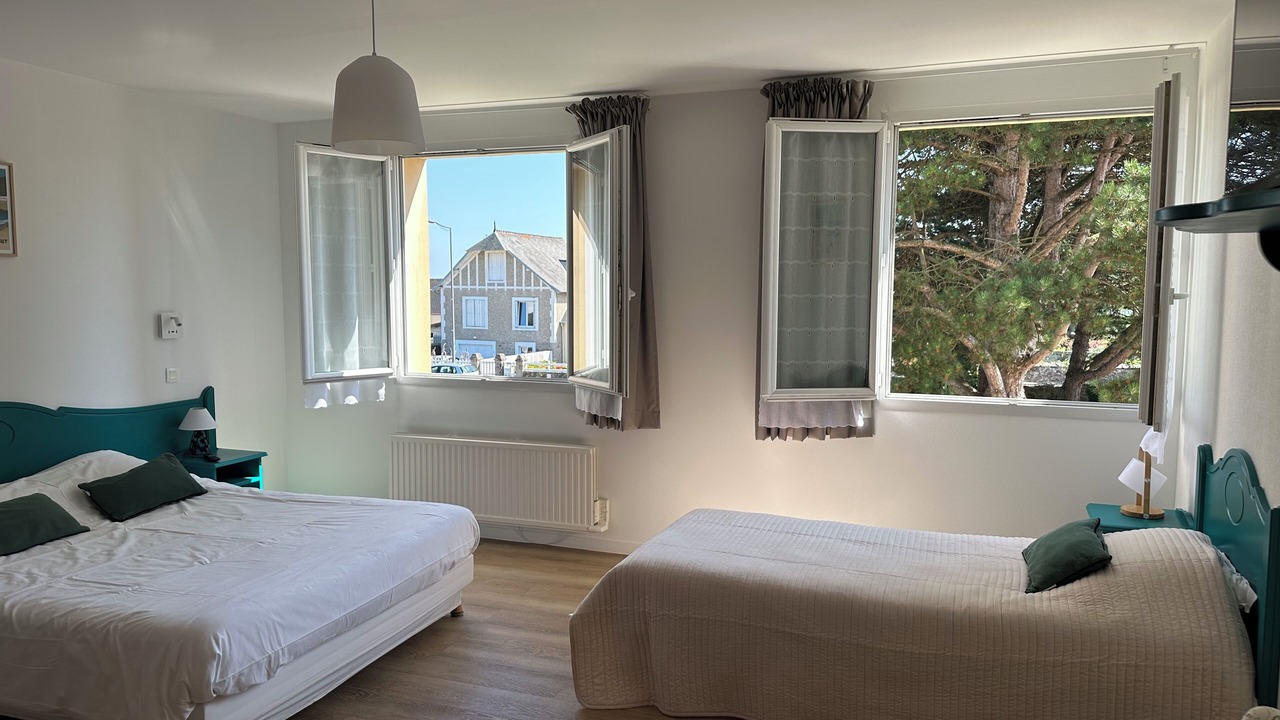 Photo of Bedroom in Quettehou