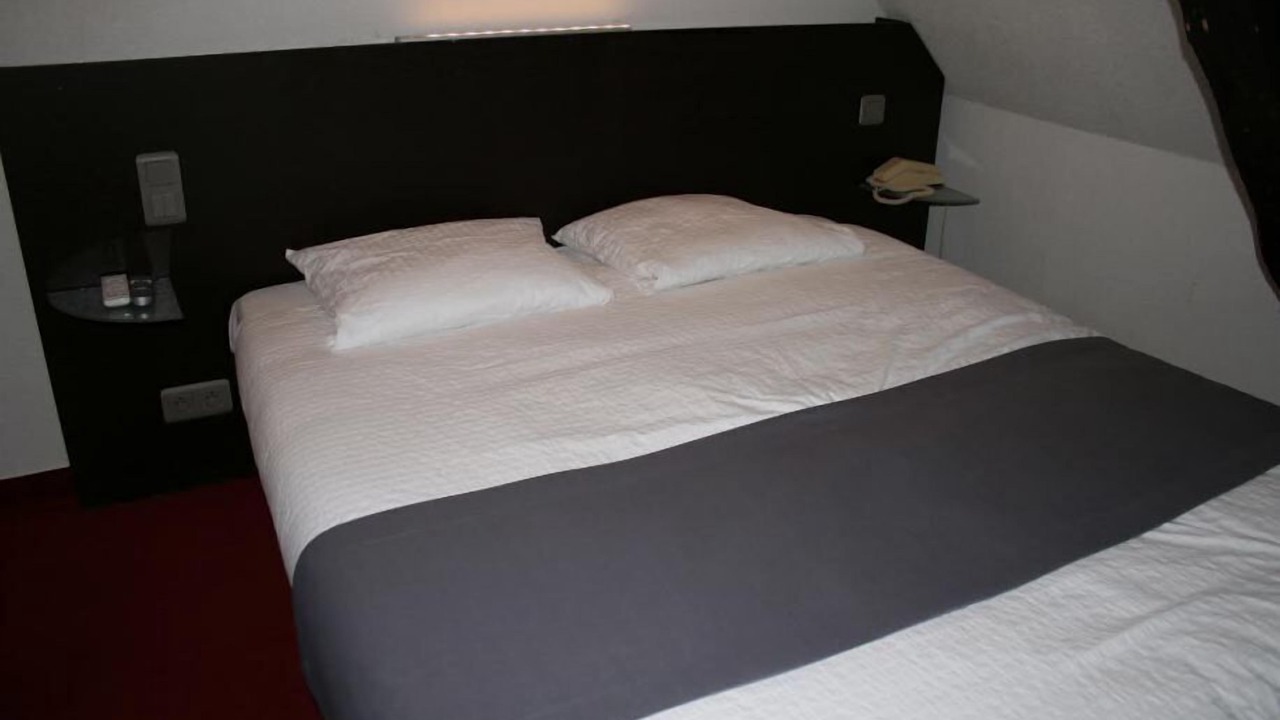 Photo of Bedroom in Saint-Bonnet-Troncais