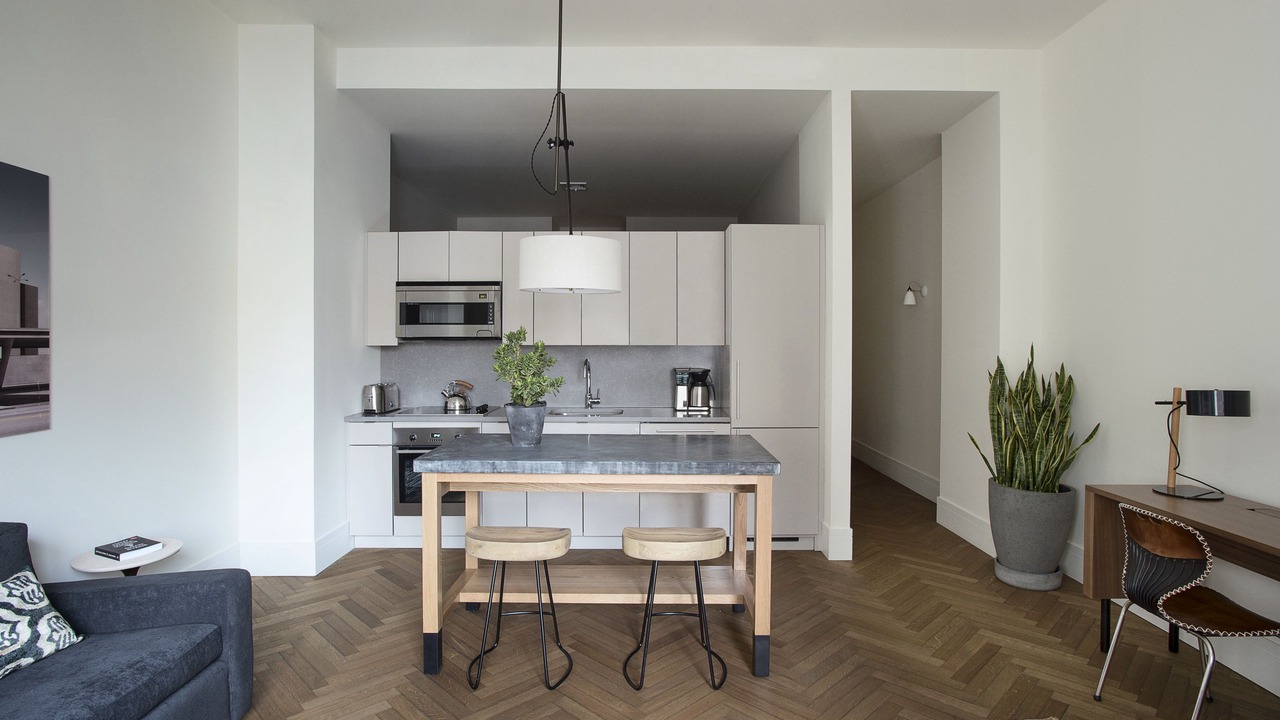 Photo of Livingroom in Rittenhouse Row