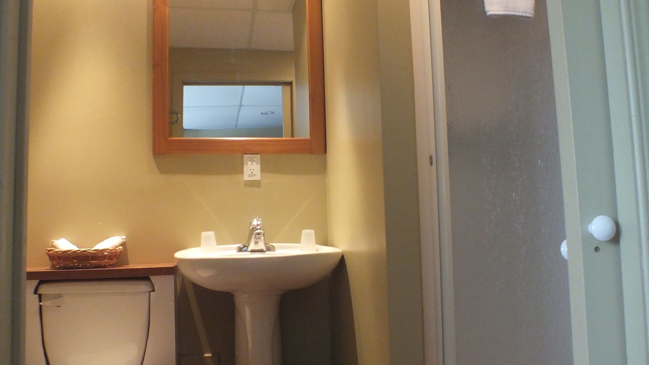 Photo of Bathroom in Saint-Augustin-de-Desmaures