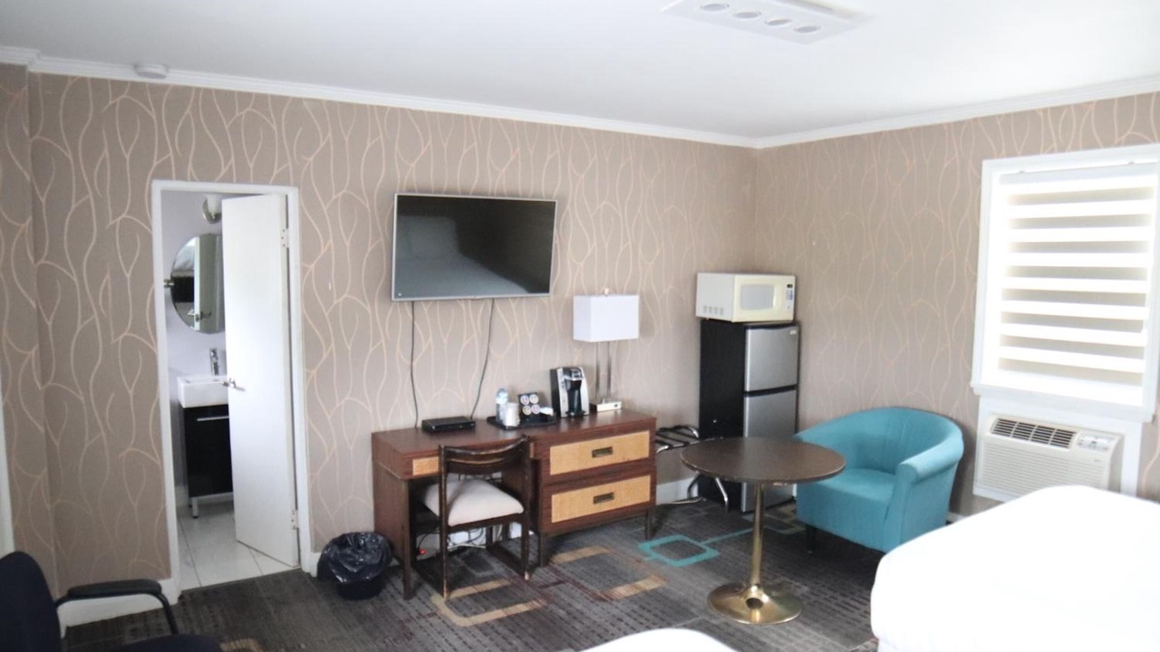 Photo of Livingroom in Walkerton