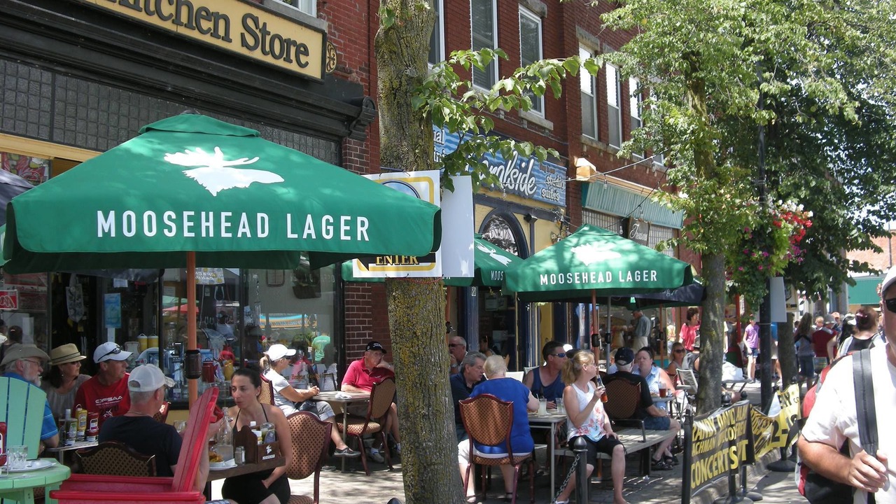 Photo of Patio Balcony in Port Colborne