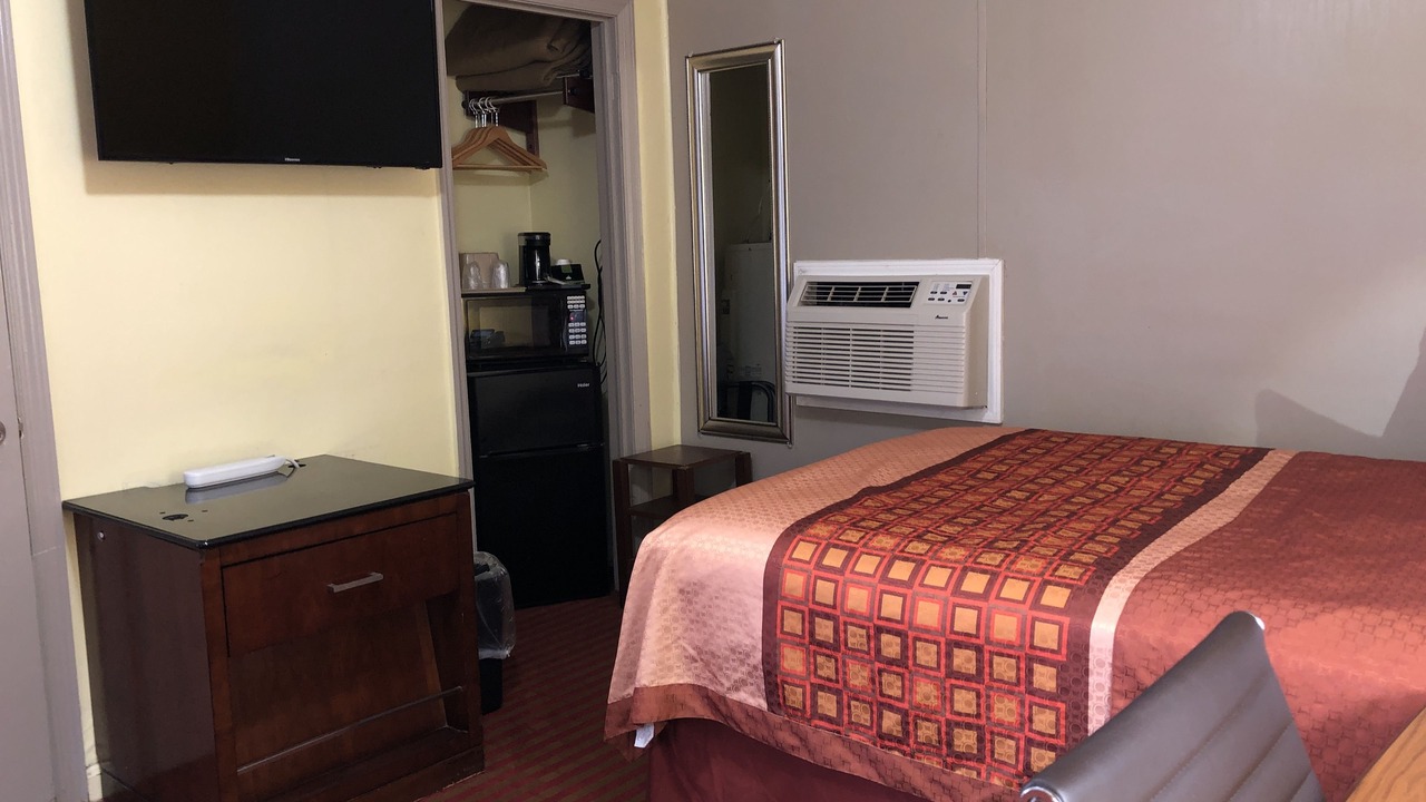 Photo of Bedroom in Ellijay