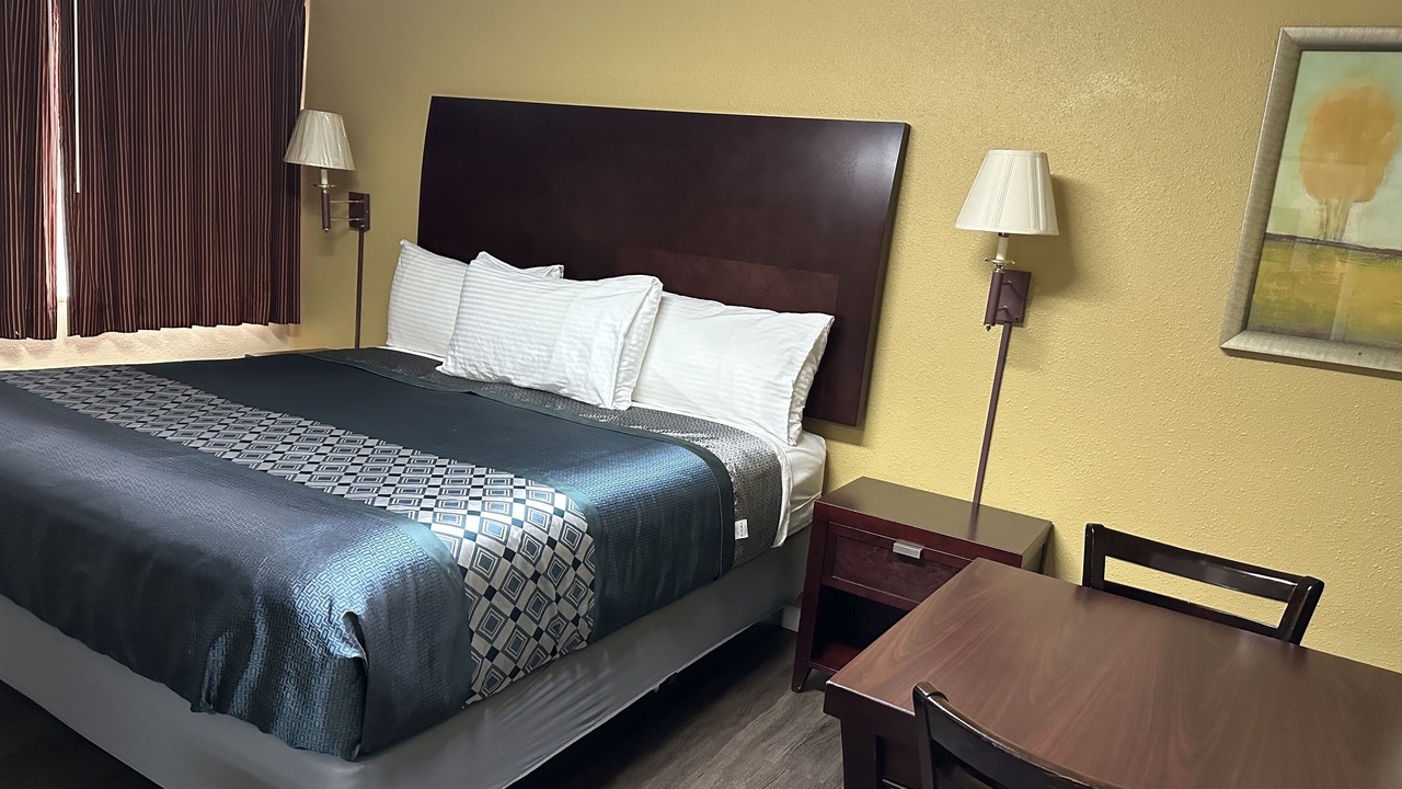 Photo of Bedroom in Corvallis