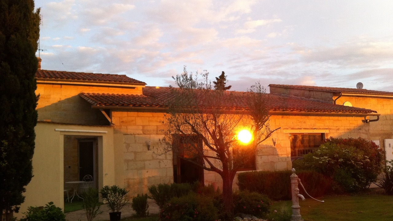 Photo of Outdoor in Moulon