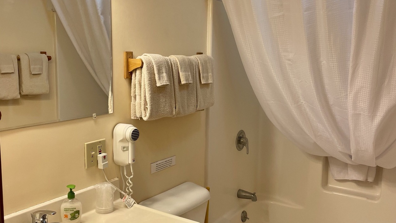 Photo of Bathroom in Deadwood