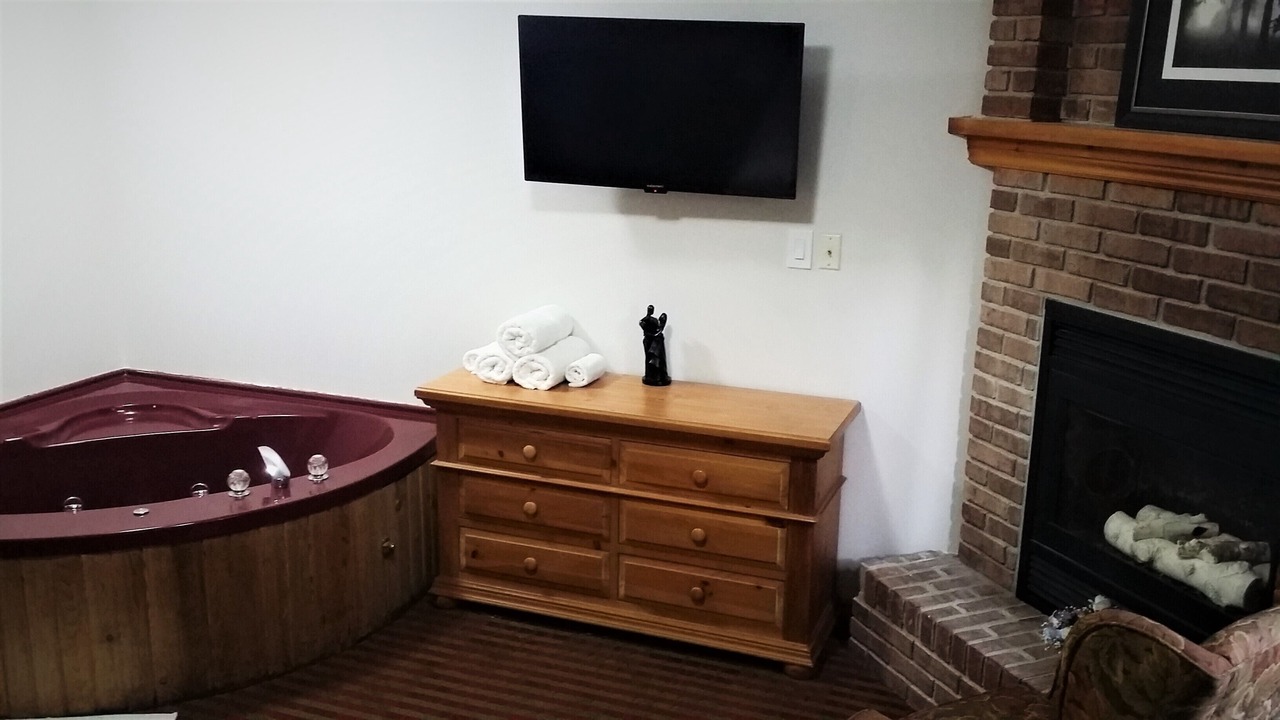 Photo of Bedroom in Laurentian Valley