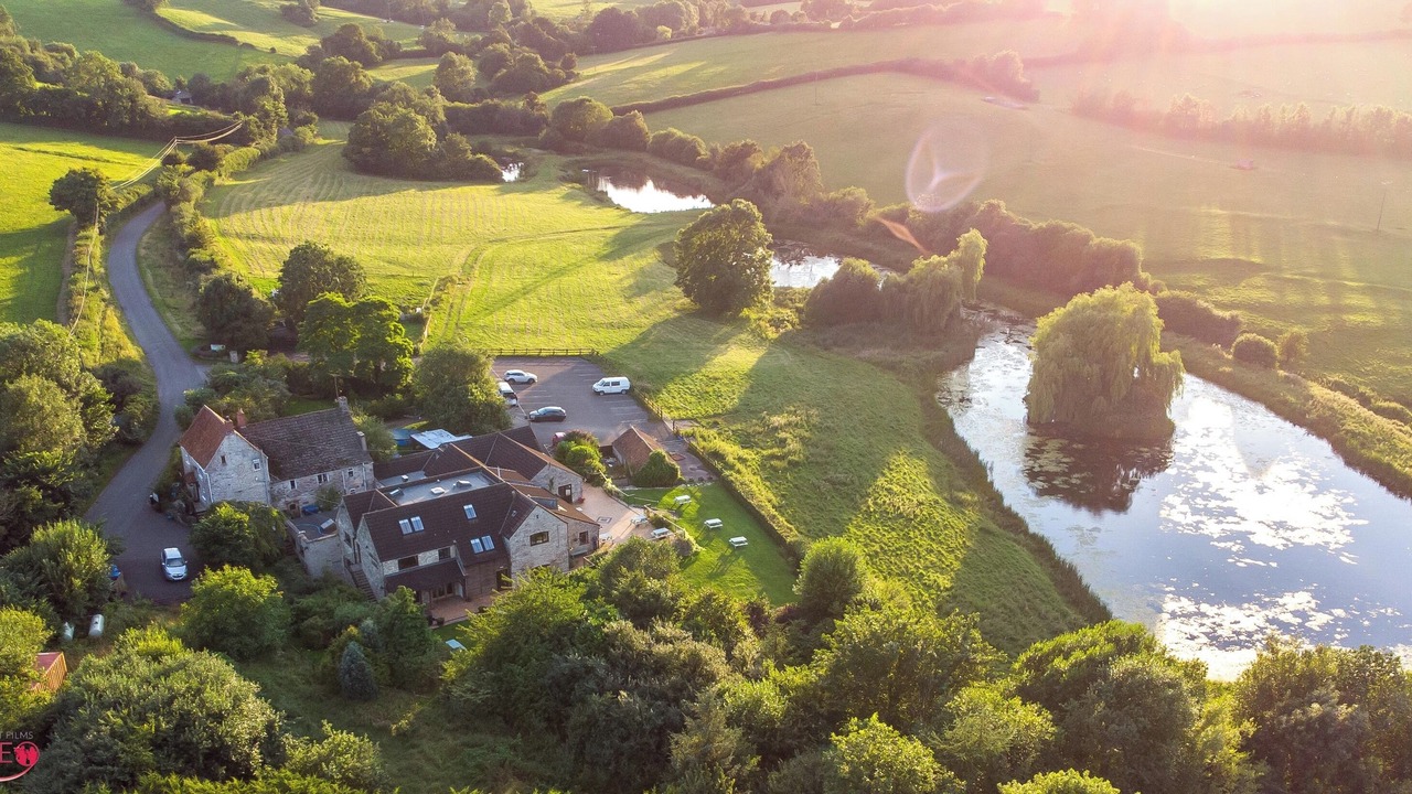 Photo of Outdoor in Cameley