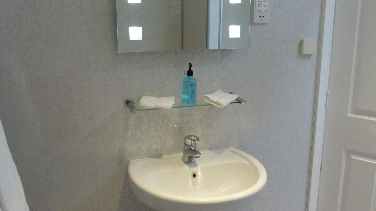 Photo of Bathroom in Cameley