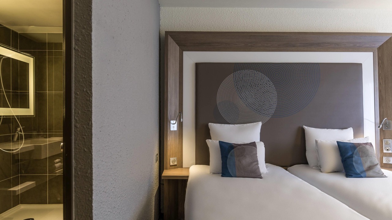 Photo of Bedroom in Saint-Denis