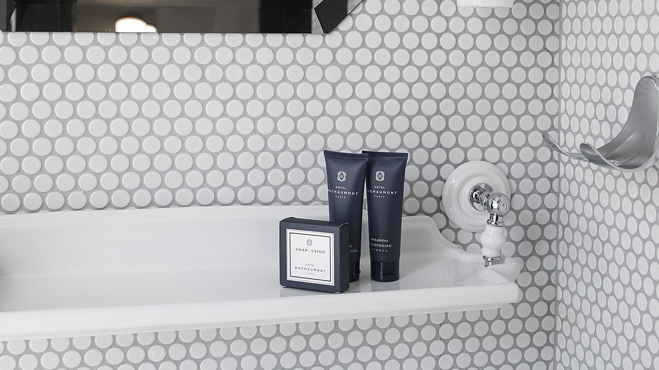 Photo of Bathroom in Quartier du Mail