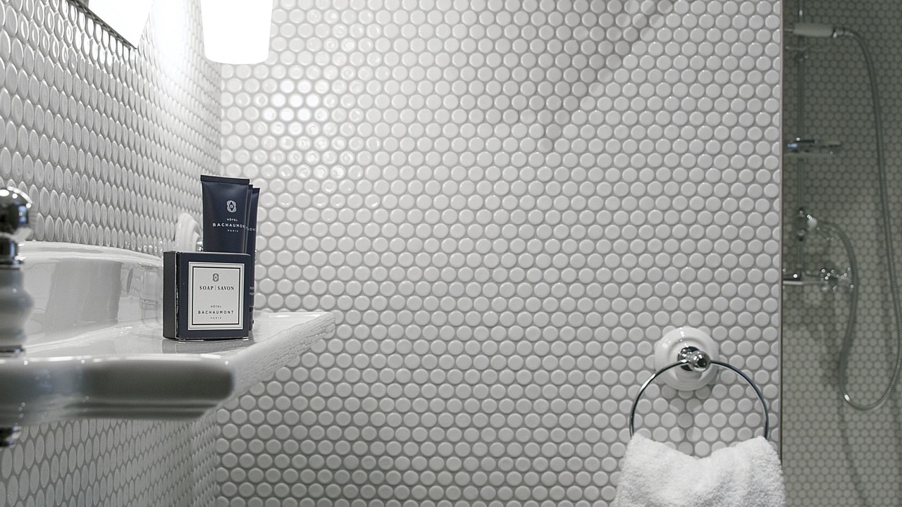 Photo of Bathroom in Quartier du Mail