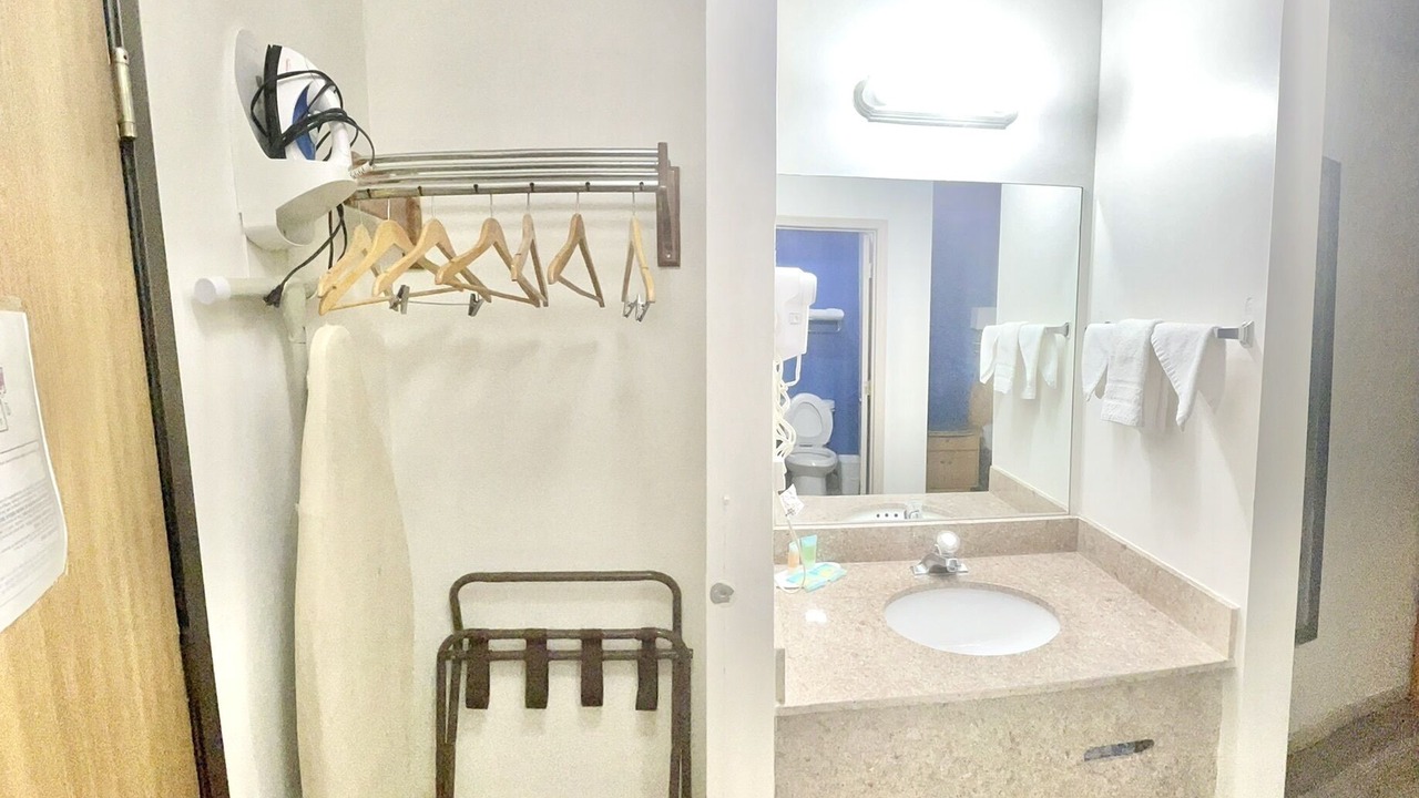 Photo of Bathroom in Junction City