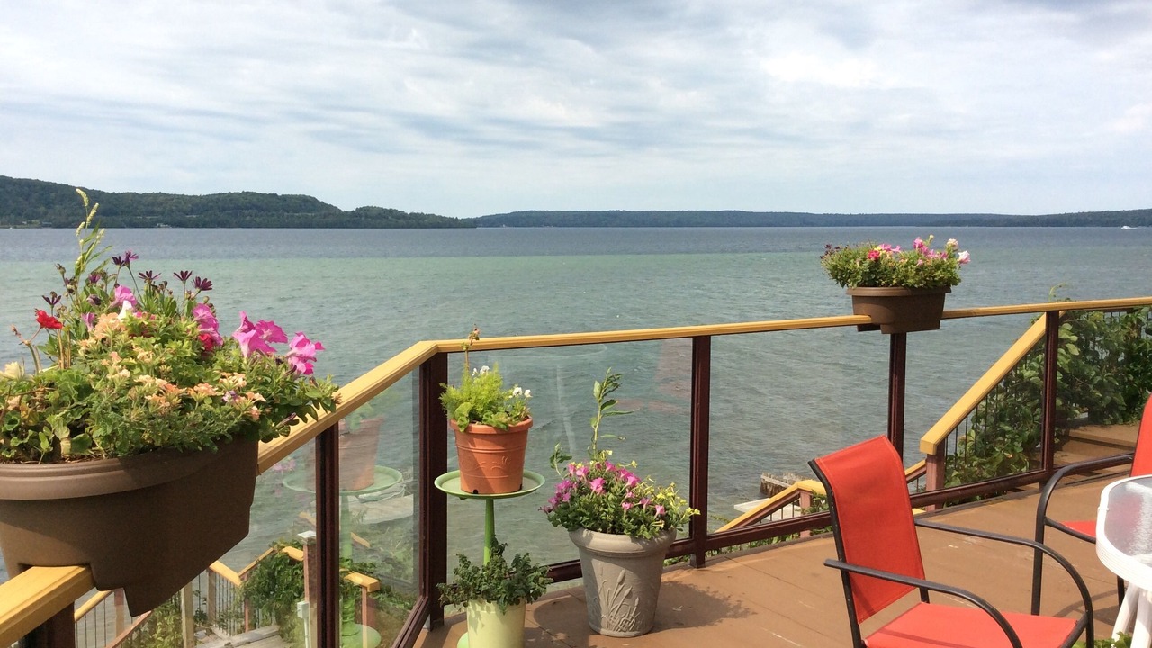 Photo of Patio Balcony in Munising