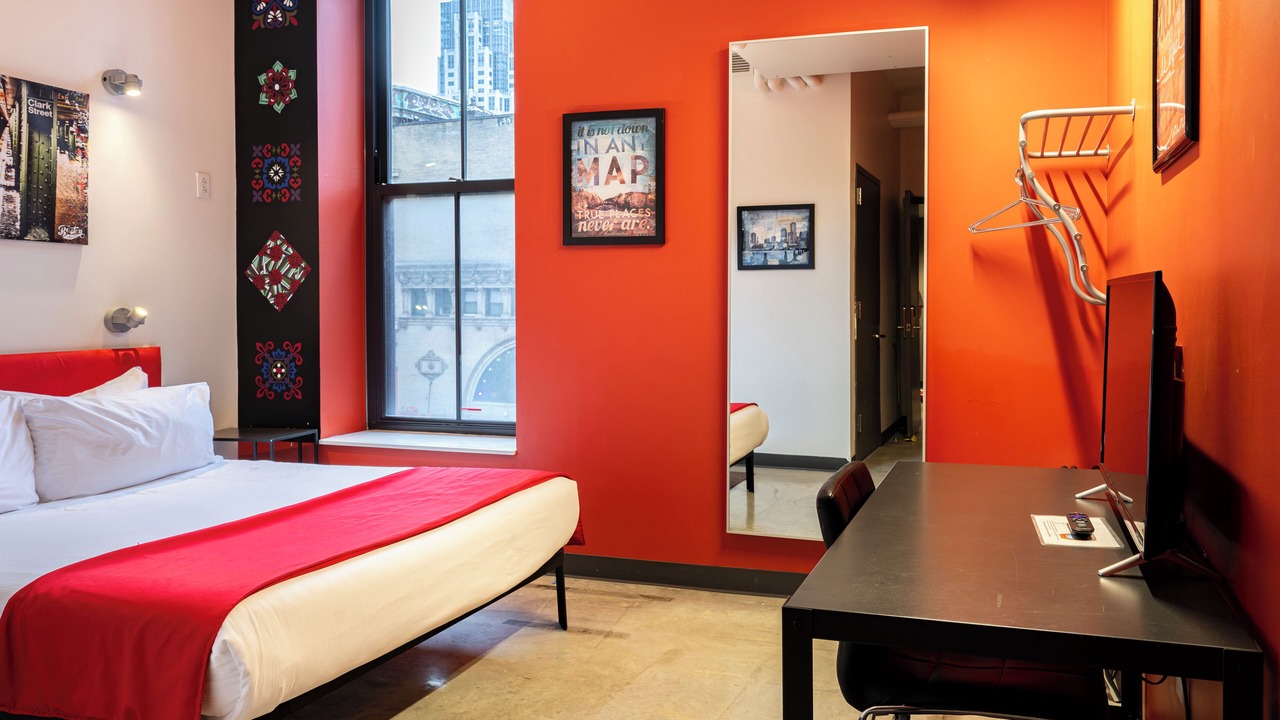 Photo of Bedroom in Theatre District