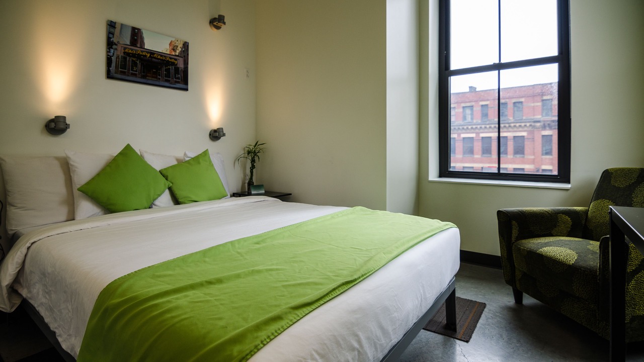 Photo of Bedroom in Theatre District