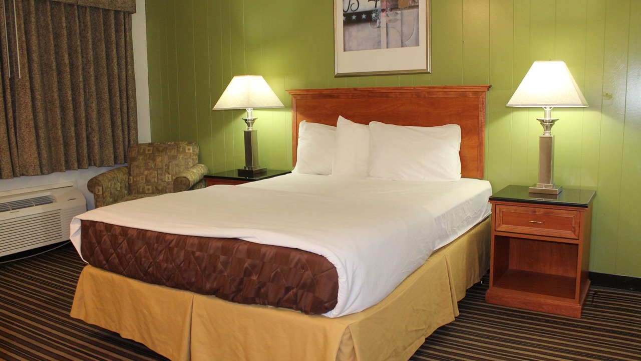 Photo of Bedroom in Boardman