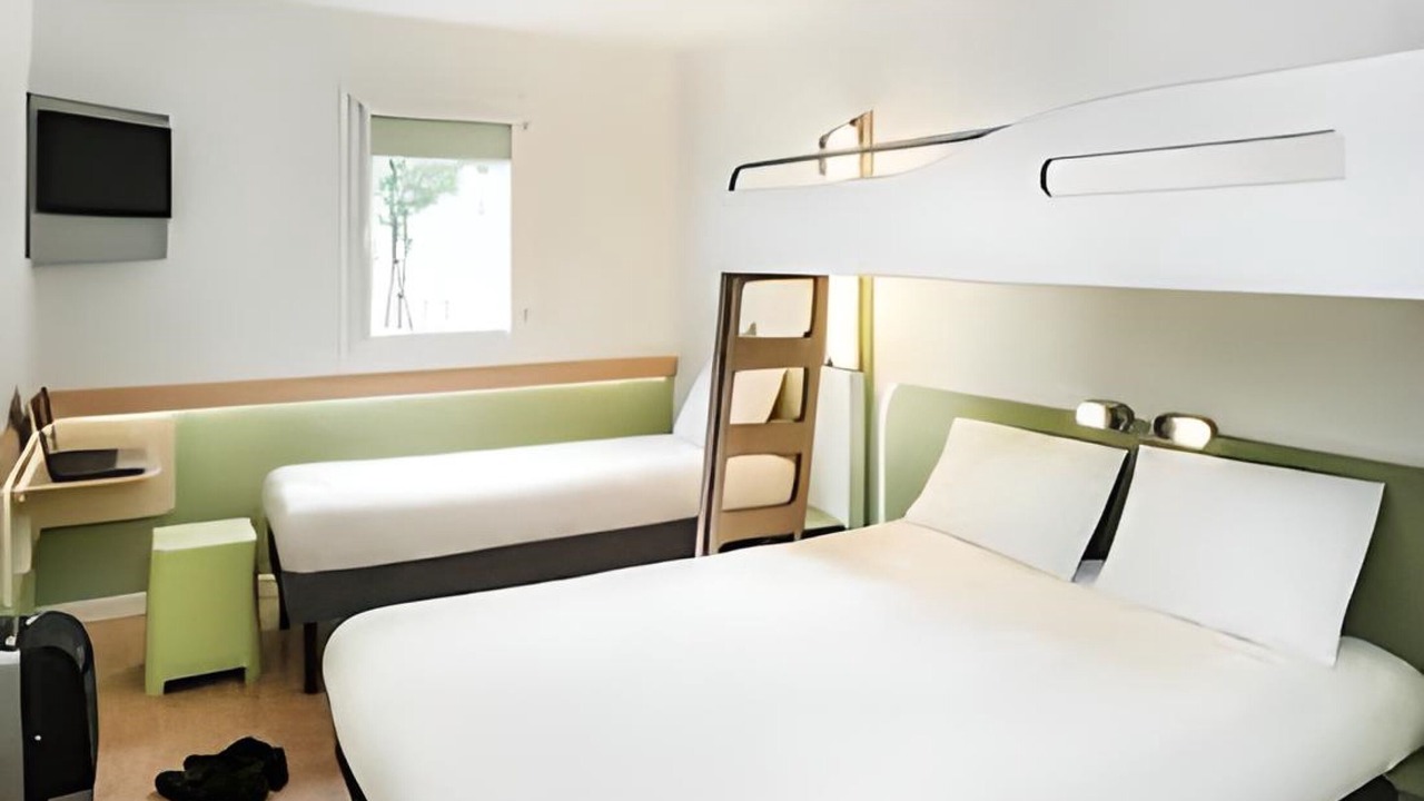 Photo of Bedroom in Issoudun