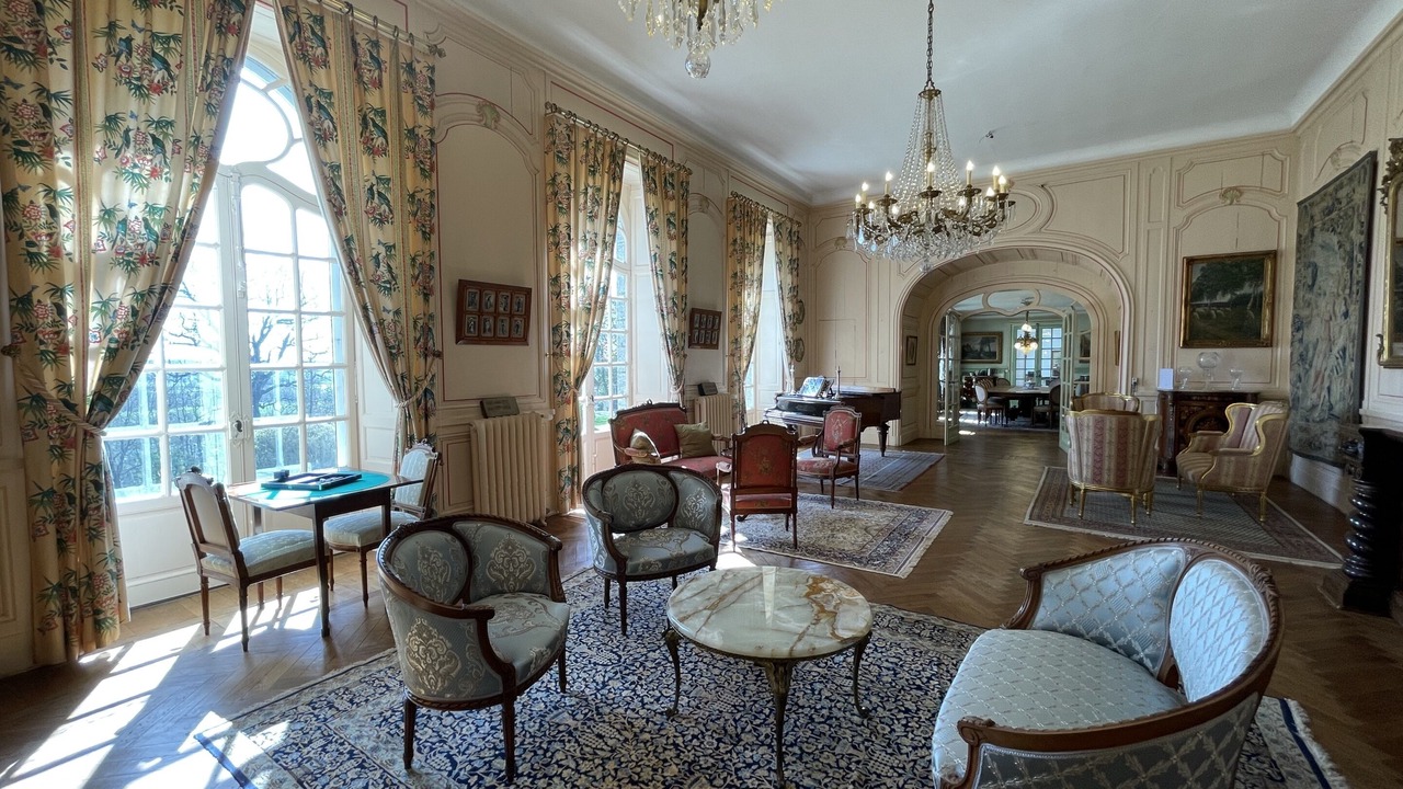 Photo of Others in Plomb