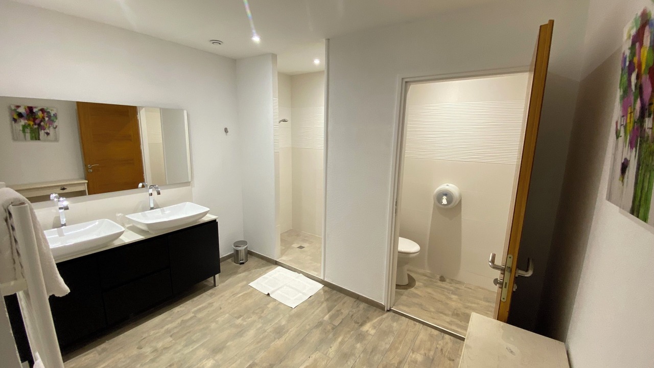 Photo of Bathroom in Cognac