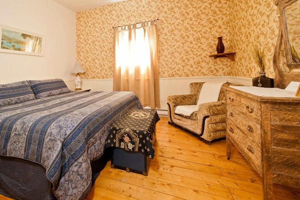 Photo of Bedroom in Le Bic