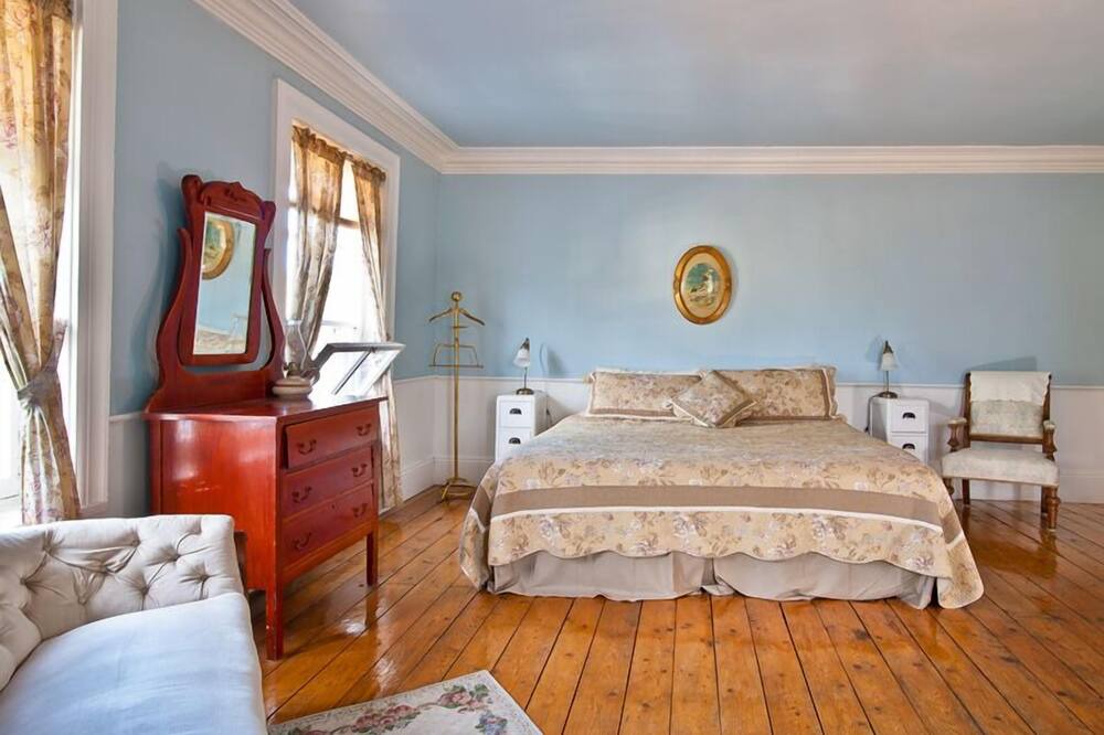 Photo of Bedroom in Le Bic