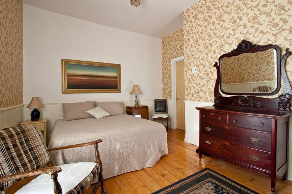Photo of Bedroom in Le Bic