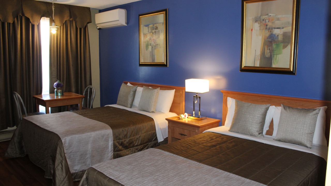Photo of Bedroom in Saint-Romuald