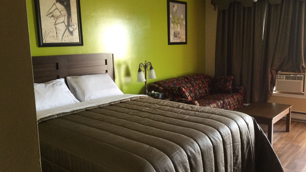 Photo of Bedroom in Saint-Romuald