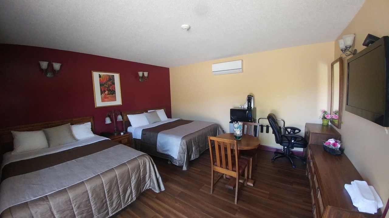 Photo of Bedroom in Saint-Romuald
