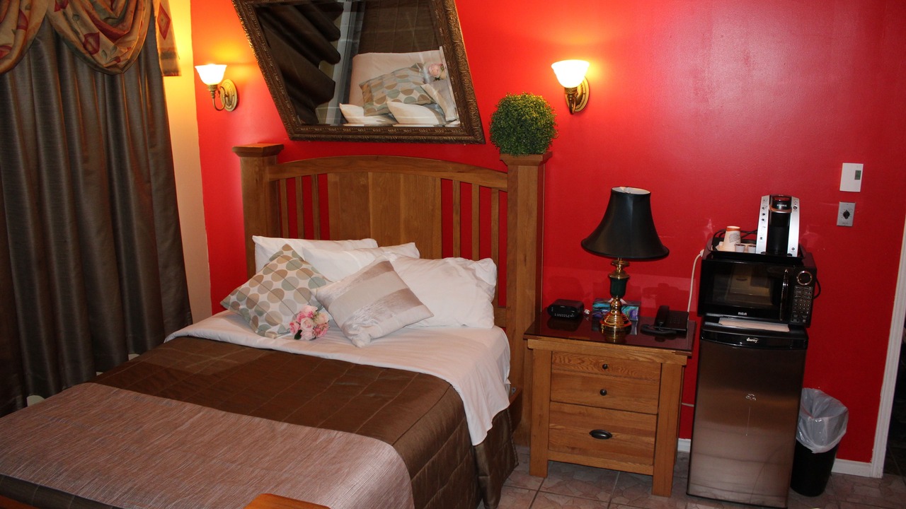 Photo of Bedroom in Saint-Romuald