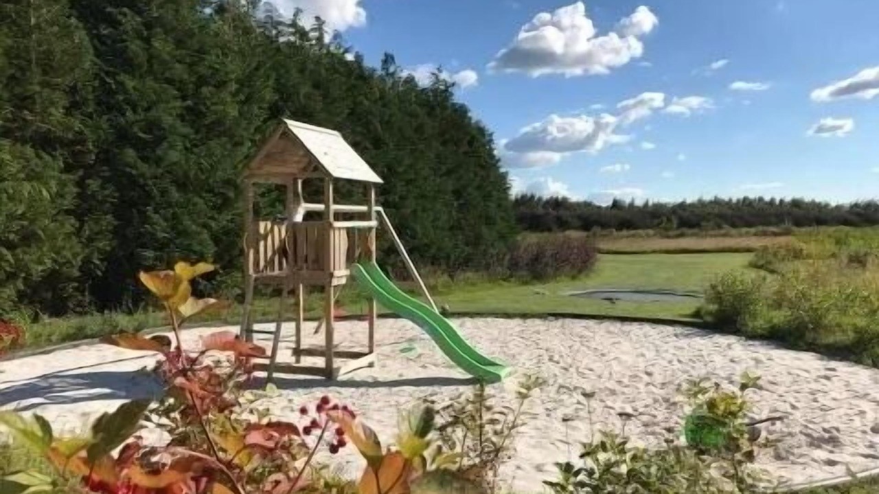 Photo of Others in Sig