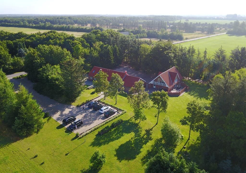 Photo of Others in Sig