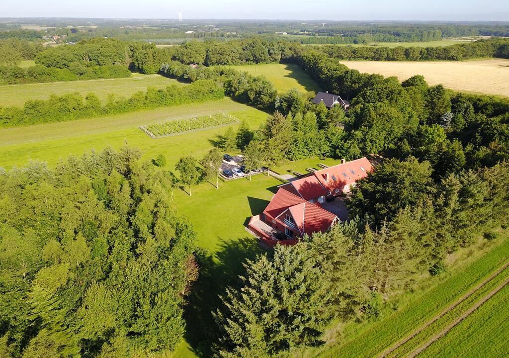 Photo of Others in Sig