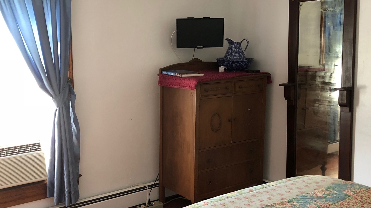 Photo of Bedroom in Windham