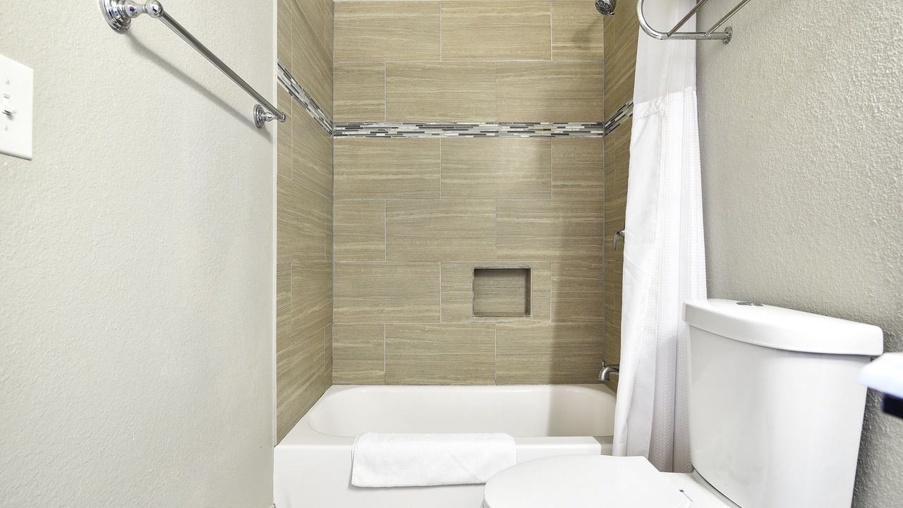 Photo of Bathroom in Gonzales
