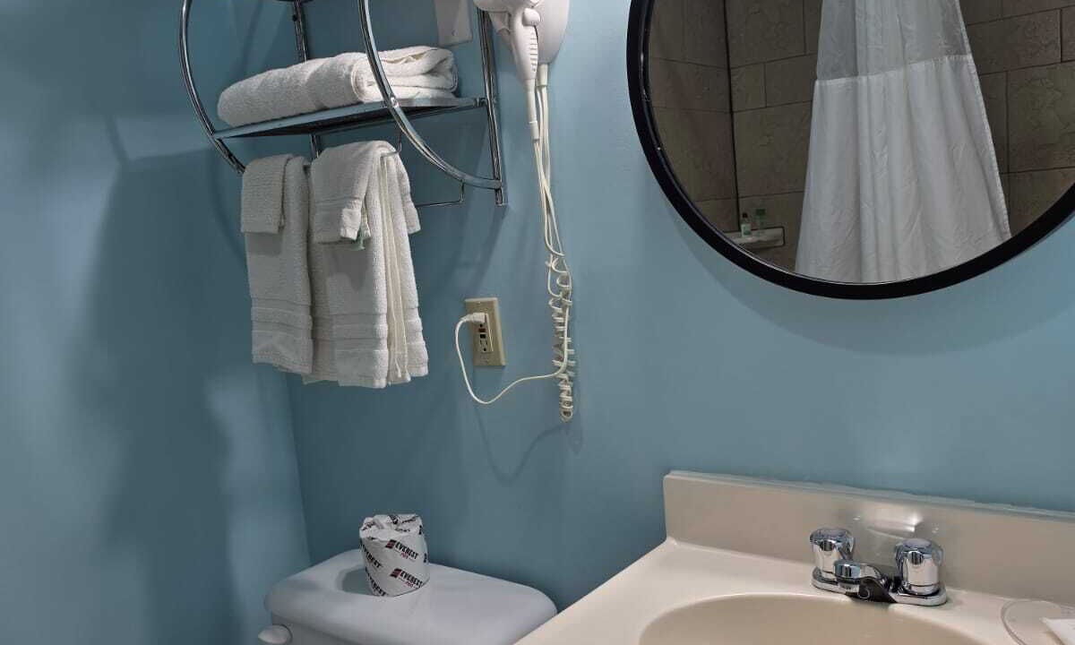 Photo of Bathroom in Kincardine