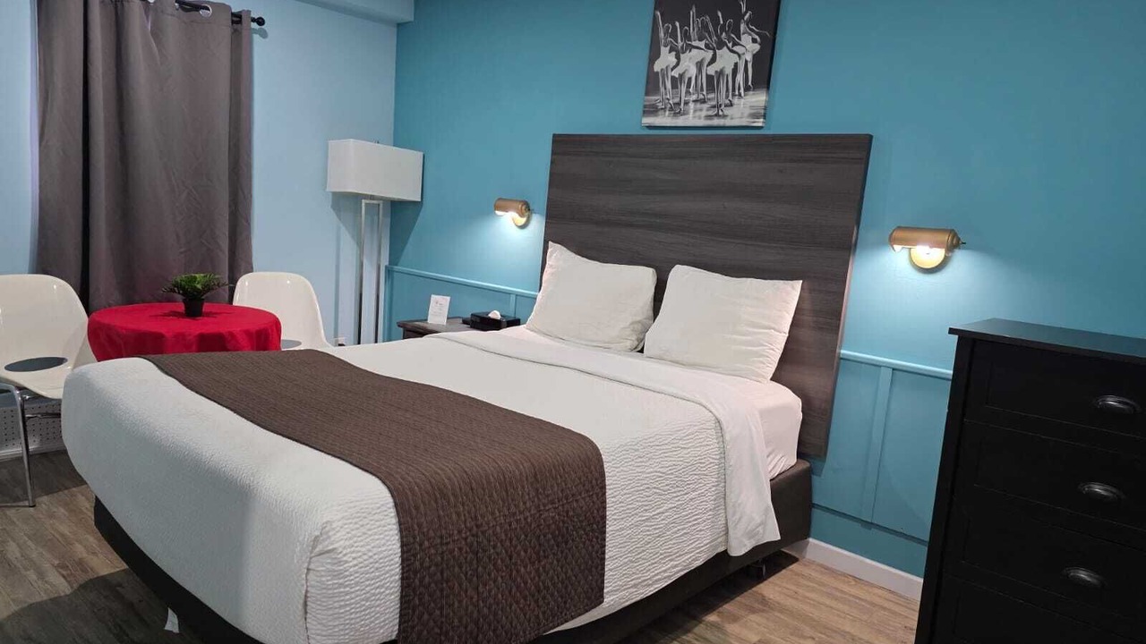 Photo of Bedroom in Kincardine