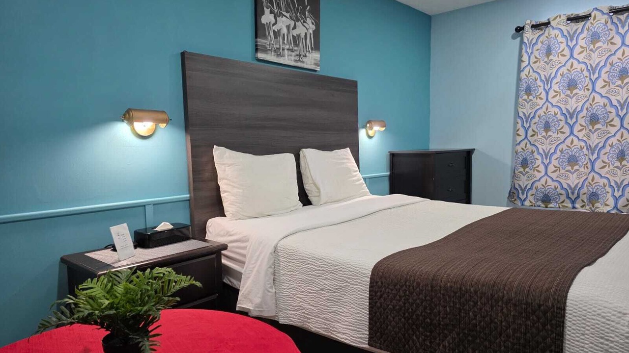 Photo of Bedroom in Kincardine