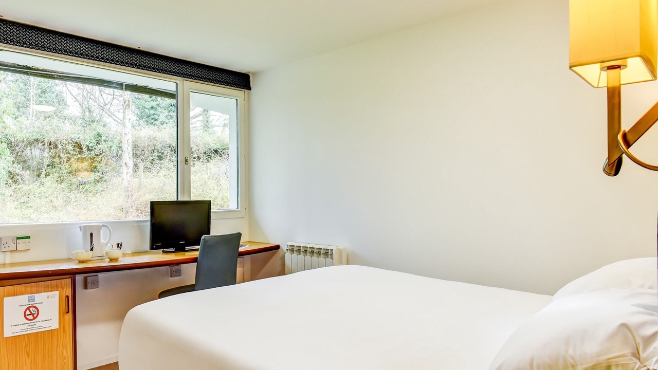 Photo of Bedroom in Moreton Morrell