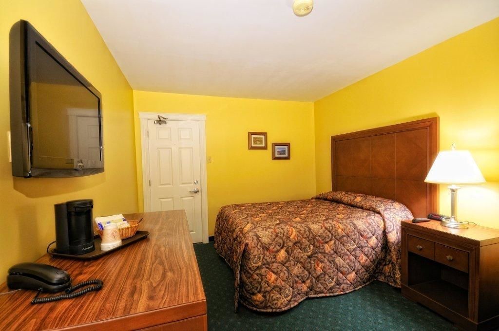 Photo of Bedroom in Deer Lake