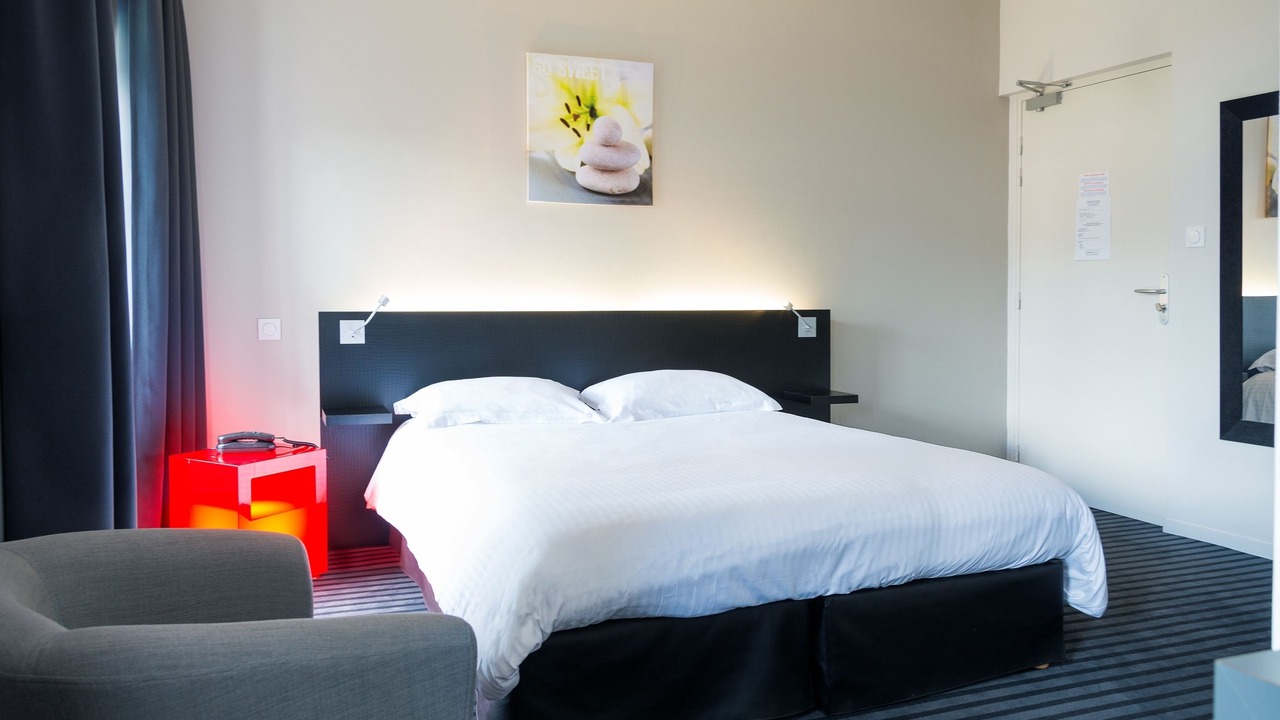 Photo of Bedroom in Cesson-Sevigne