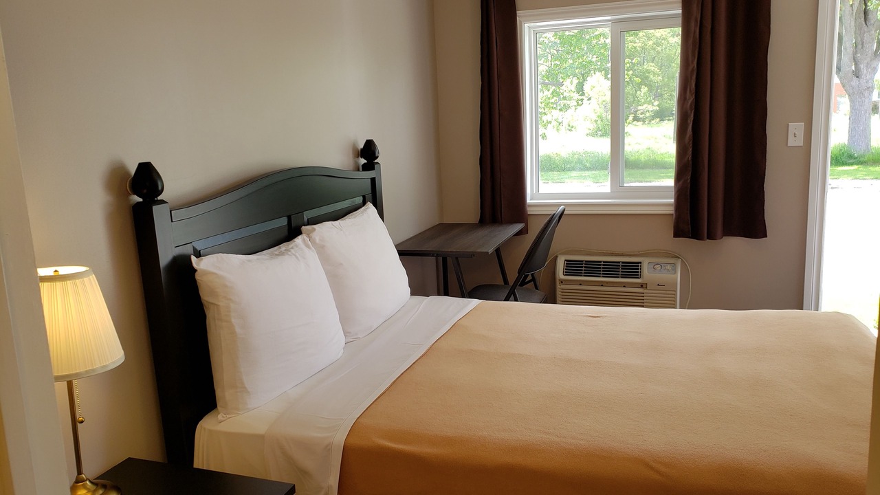 Photo of Bedroom in Sarnia